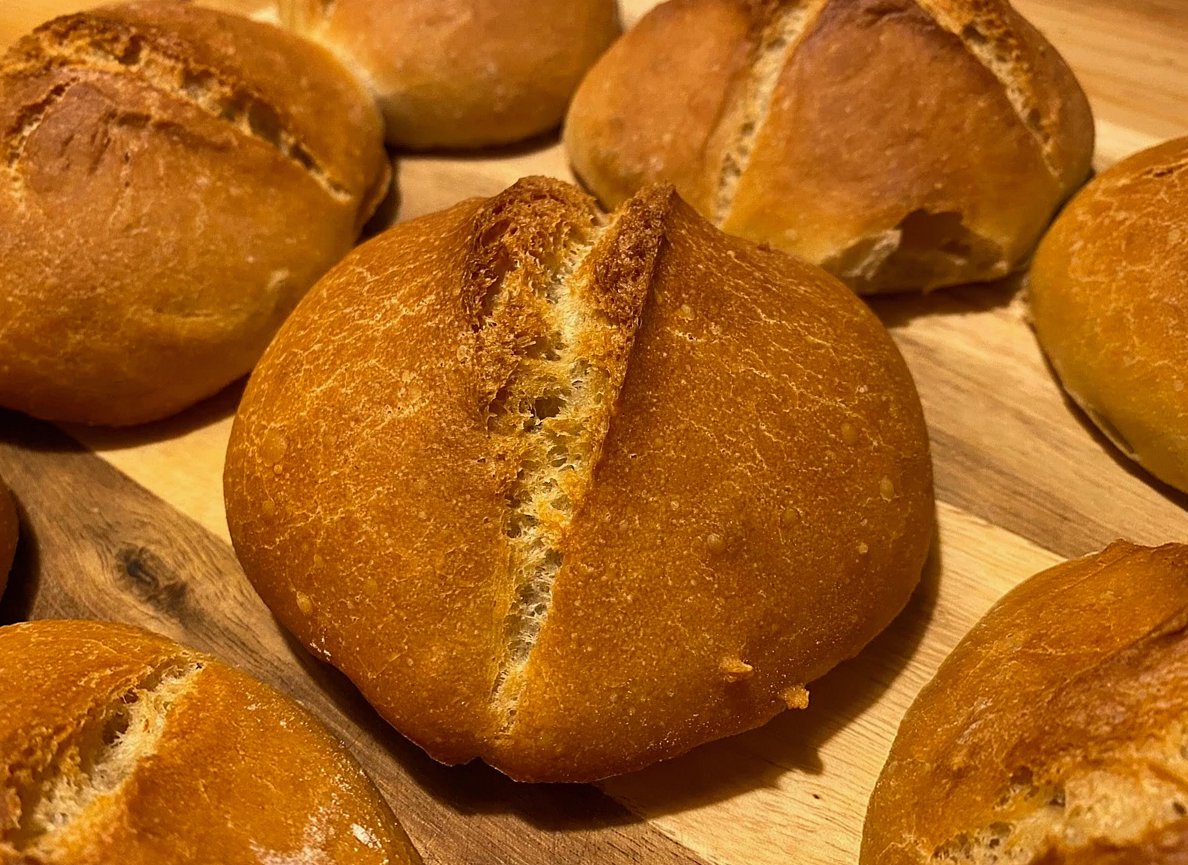 bread, artisan bread, sourdough, sourdough bread, crust, crusty, freshly baked, baked goods, dough, carbohydrates, edibl